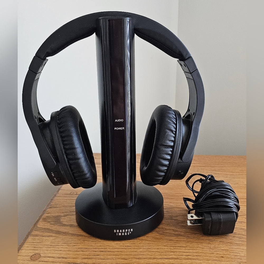 Sharper Image Premium Wireless Over Ear Headphones With Charging Station